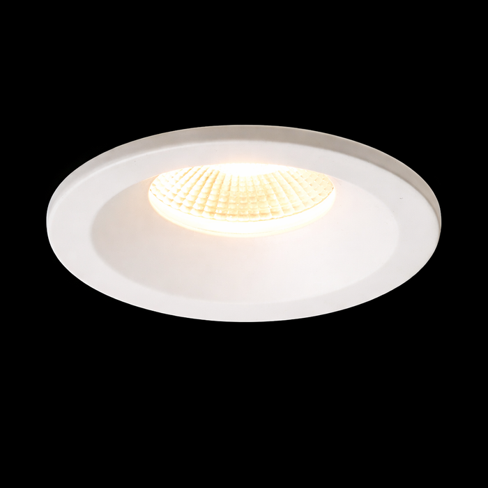 BELLA LED beltéri süllyesztett mennyezeti lámpa a Bazzikoshop kínálatában, Rendl Light, bekapcsolt állapotban sötét háttér előtt