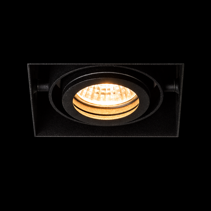 ELECTRA I frameless recessed cardan spotlámpa a Bazzikoshop kínálatában, Rendl Light, bekapcsolt állapotban sötét háttér előtt