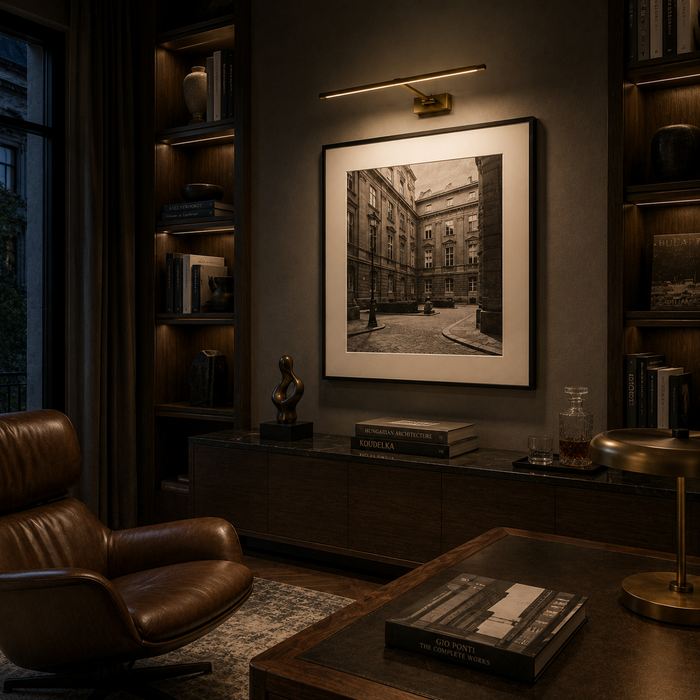 FRESCO 34 állítható LED kép-megvilágító fali lámpa dolgozószobai enteriőrben a Bazzikoshop kínálatában, Rendl Light