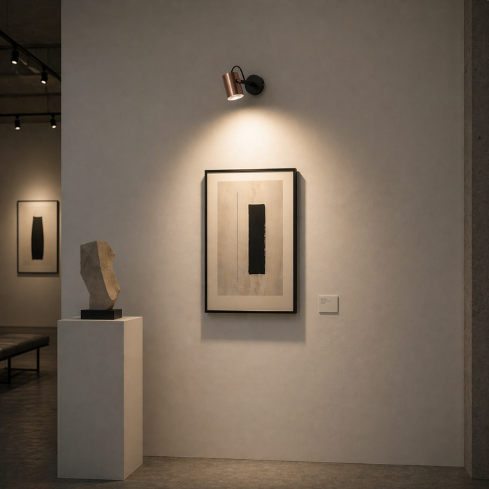 HAREN surface mounted lámpa galériai enteriőrben a Bazzikoshop kínálatában, Rendl Light