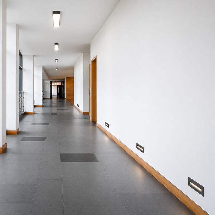 RASQ recessed fali lámpa irodai folyosón a Bazzikoshop kínálatában, Rendl Light